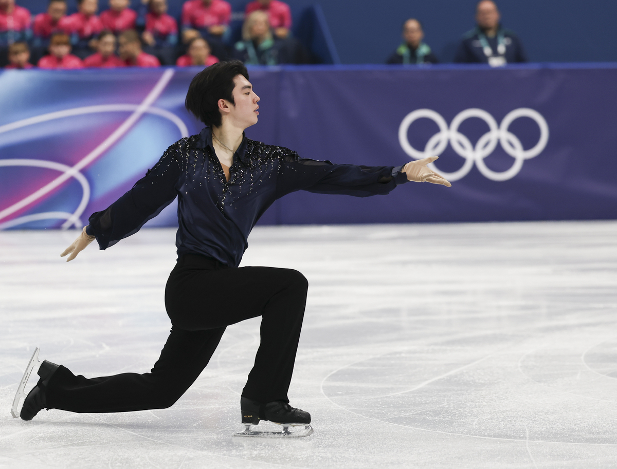 [밀라노=뉴시스] 김근수 기자 = 피겨스케이팅 팀 이벤트 남자 싱글 차준환이 7일(현지 시간) 이탈리아 밀라노 아이스 스케이팅 아레나 경기장에서 열린 2026 밀라노·코르티나 담페초 동계올림픽 팀 이벤트 단체전 남자 싱글 쇼트 프로그램에서 연기를 펼치고 있다. 2026.02.07. ks@newsis.com
