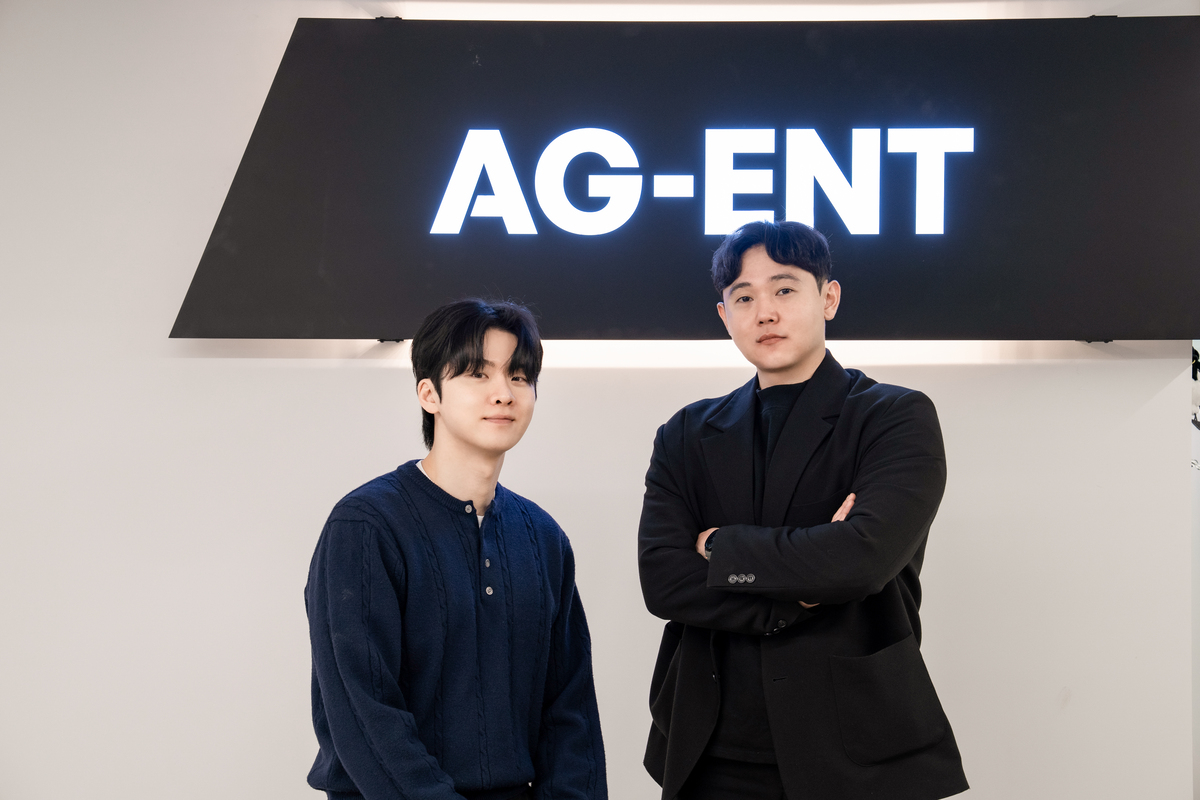 에이지이엔티(AG-ENT)&nbsp;강성준&nbsp;이사(왼쪽)와&nbsp;김선휘&nbsp;대표(오른쪽)