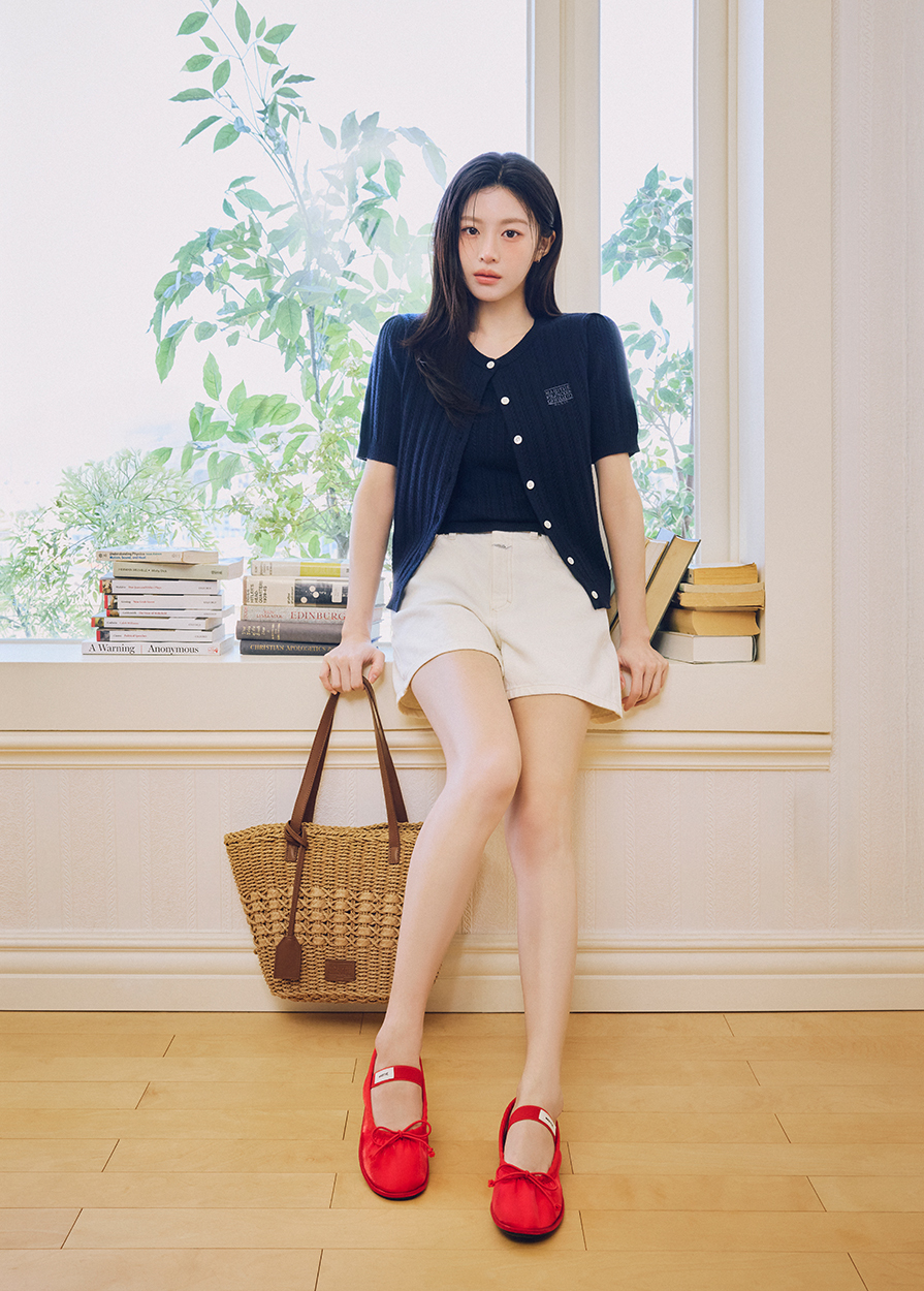 배우 고윤정. 자료=마리떼&nbsp;프랑소와 저버(MARITHÉ FRANÇOIS GIRBAUD) 제공