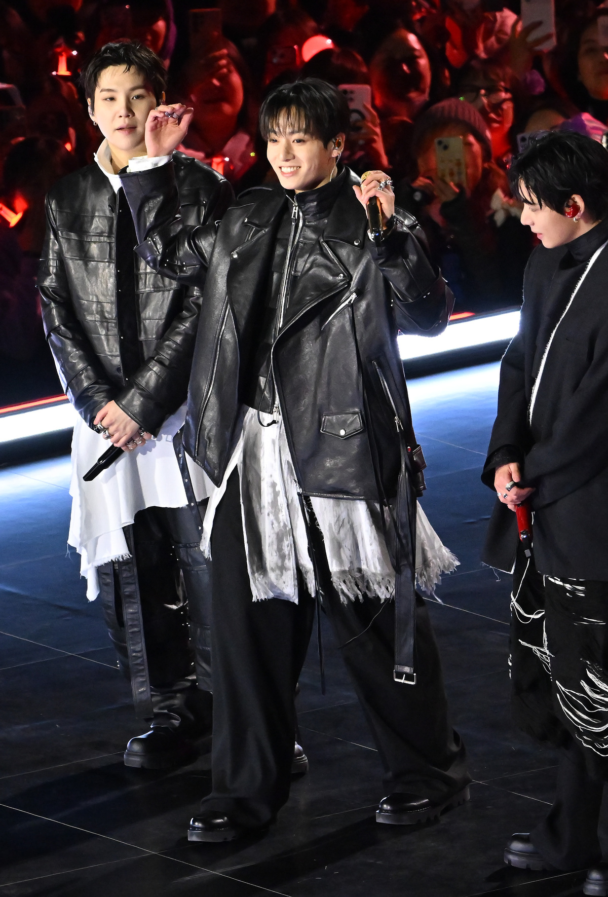 그룹 방탄소년단(BTS) 정국이 서울 광화문 광장에서 'BTS&nbsp;컴백 라이브: 아리랑'(BTS&nbsp;THE&nbsp;COMEBACK&nbsp;LIVE&nbsp;|&nbsp;ARIRANG) 공연을 펼치고 있다. 2026.03.21. 사진공동취재단