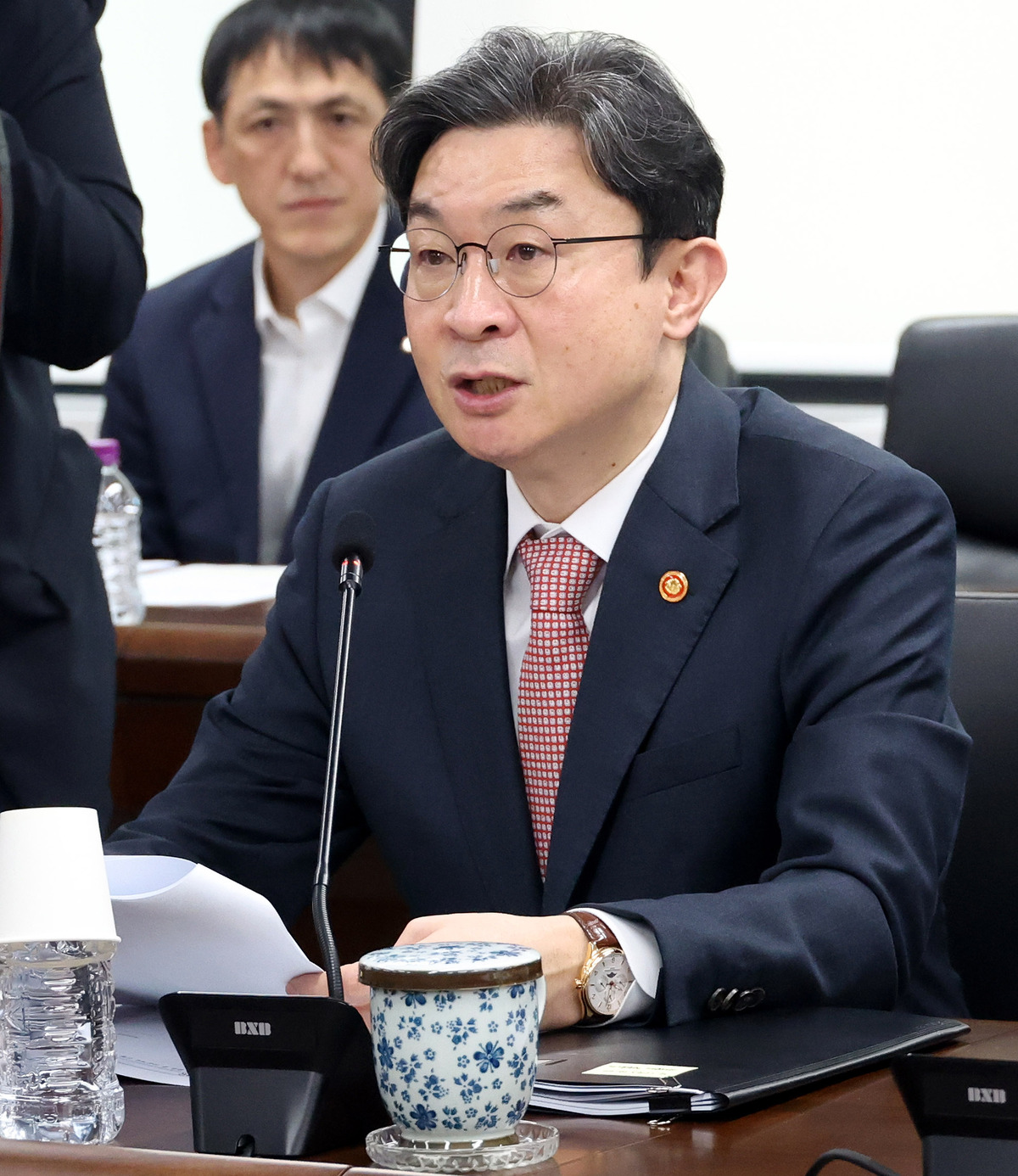 이억원 금융위원회 위원장이 1일 오전 서울 종로구 정부서울청사에서 열린 가계부채 점검회의에서 발언하고 있다. 뉴시스