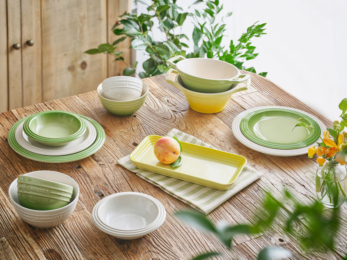 르크루제(LE&nbsp;CREUSET)&nbsp;‘뉴&nbsp;클래식&nbsp;스톤웨어&nbsp;2인&nbsp;세트’. 사진=르크루제