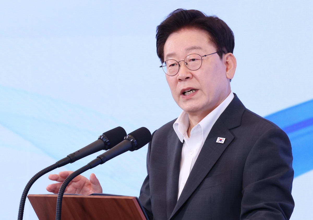 이재명 대통령이 28일 청와대에서 열린 '청년예산 언박싱 2027' 행사에서 발언하고 있다. 뉴시스